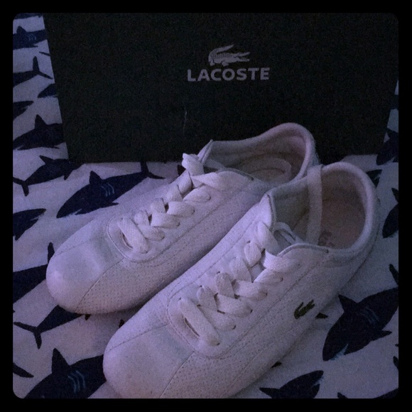 lacoste white tennis shoes